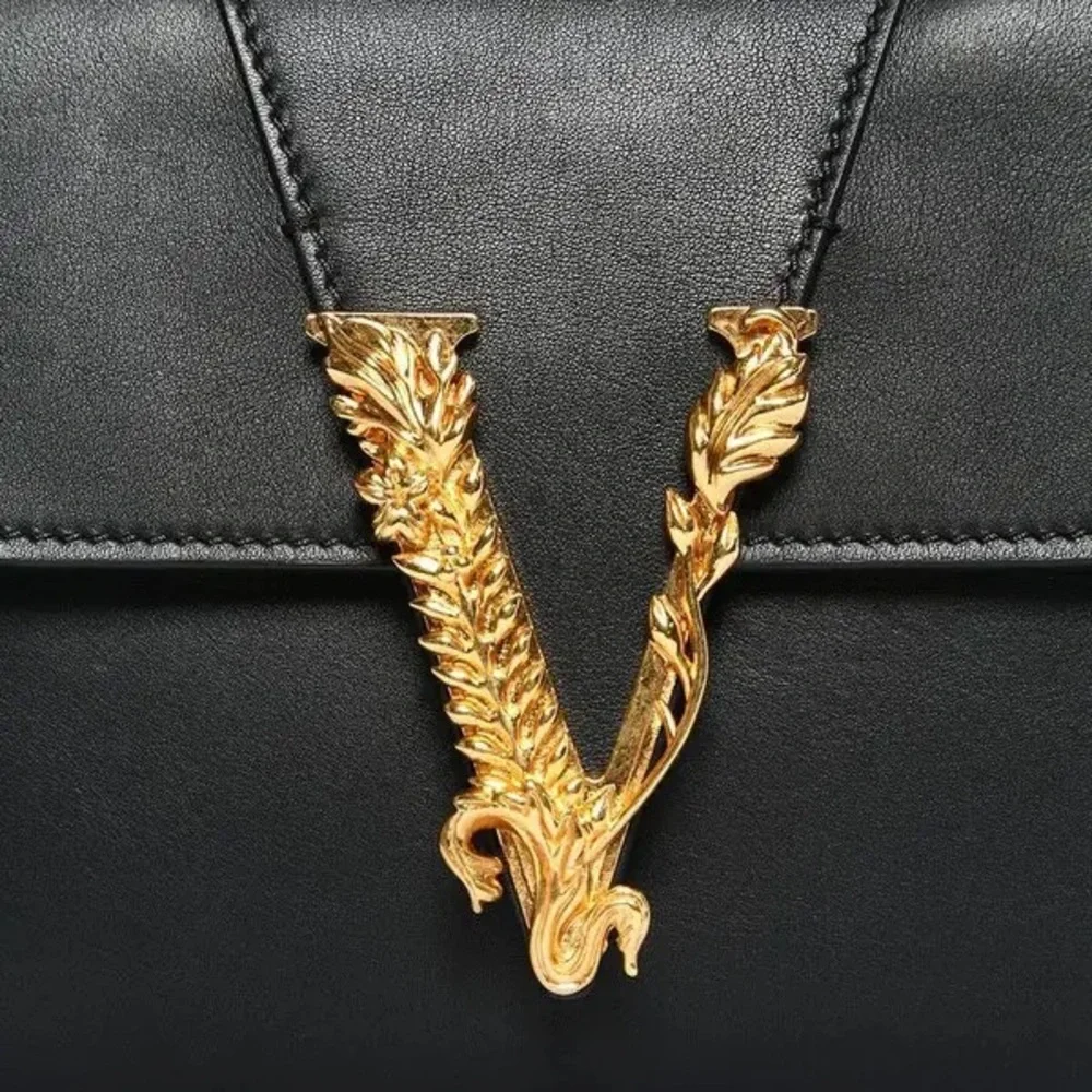 Sold ❌Versace Black and Gold Crossbody Bag with V-Shaped Clasp - Picture 5 of 10